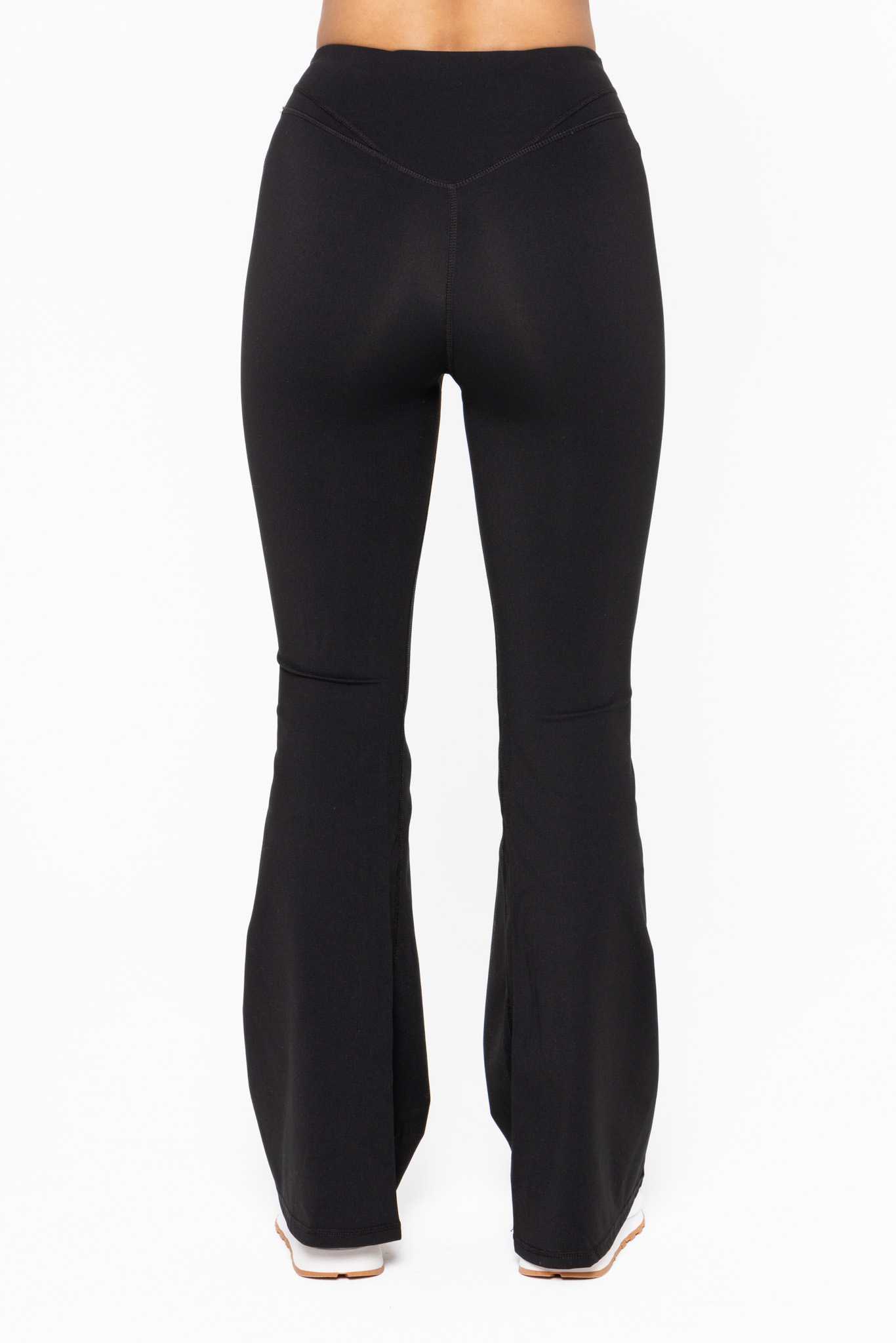 CurveEmbrace Flare Leggings Black