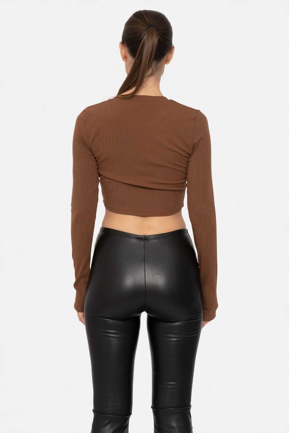 Essential Micro-Ribbed Long-Sleeved Cropped Athleisure Top Cocoa dust