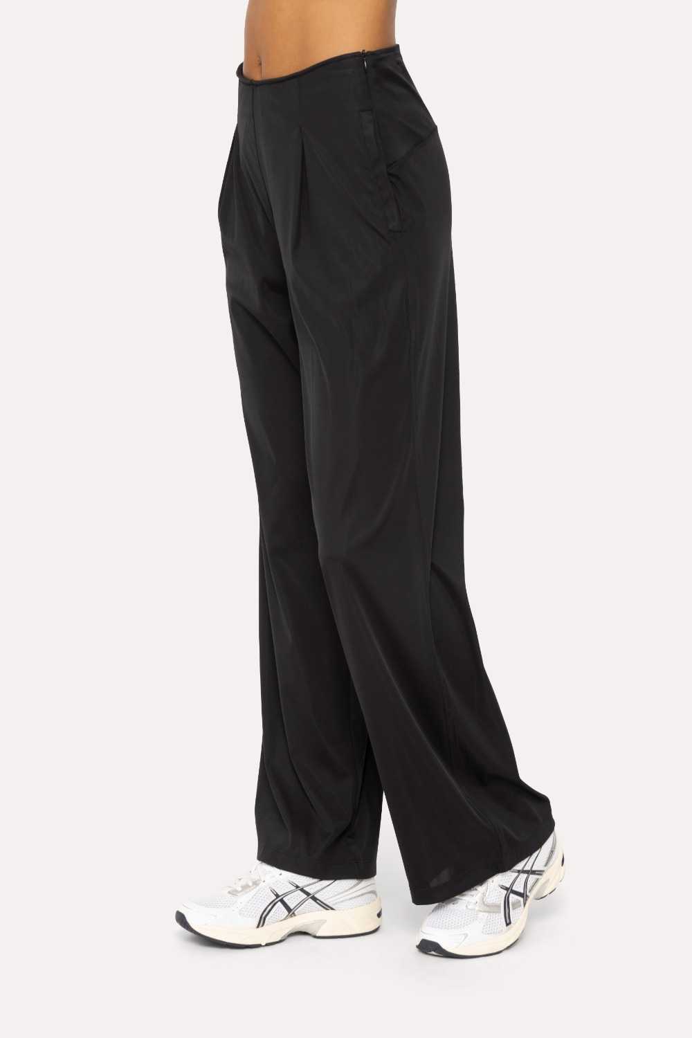 FlexFlow Pleated Front Wide Leg Pants Black