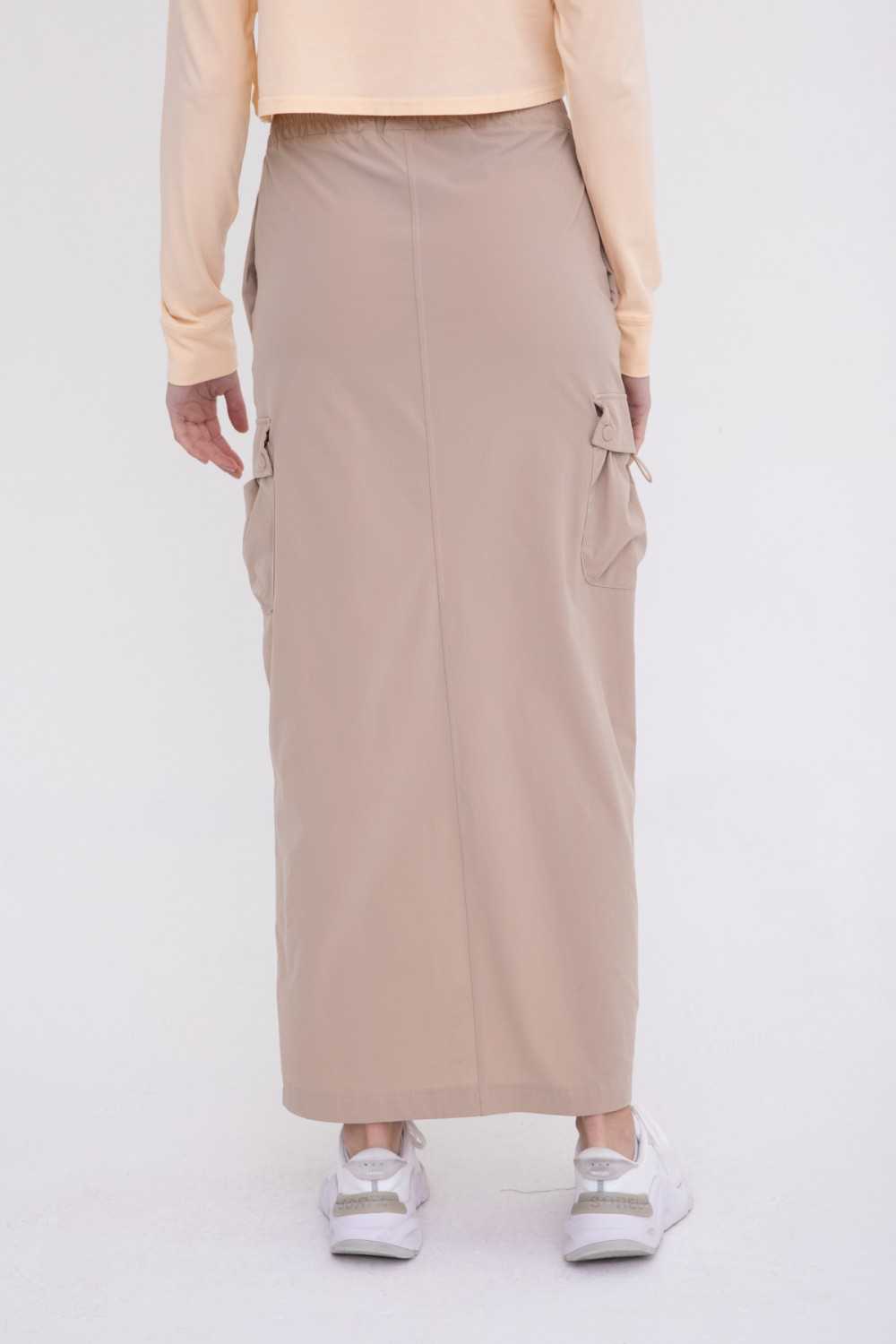 Mid-Rise Front Slit Cargo Maxi Skirt