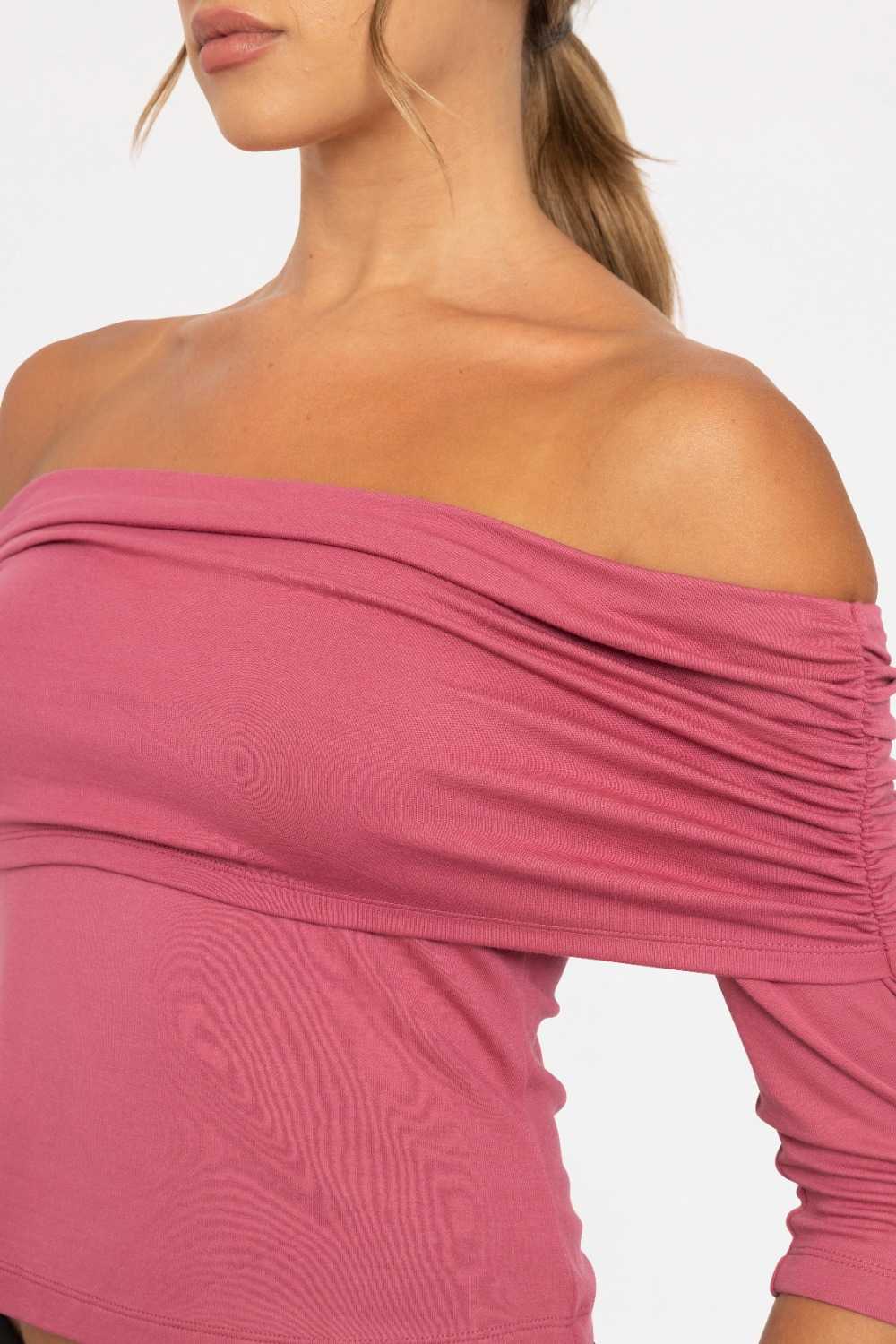Off the Shoulder Ruched Top Soft magenta