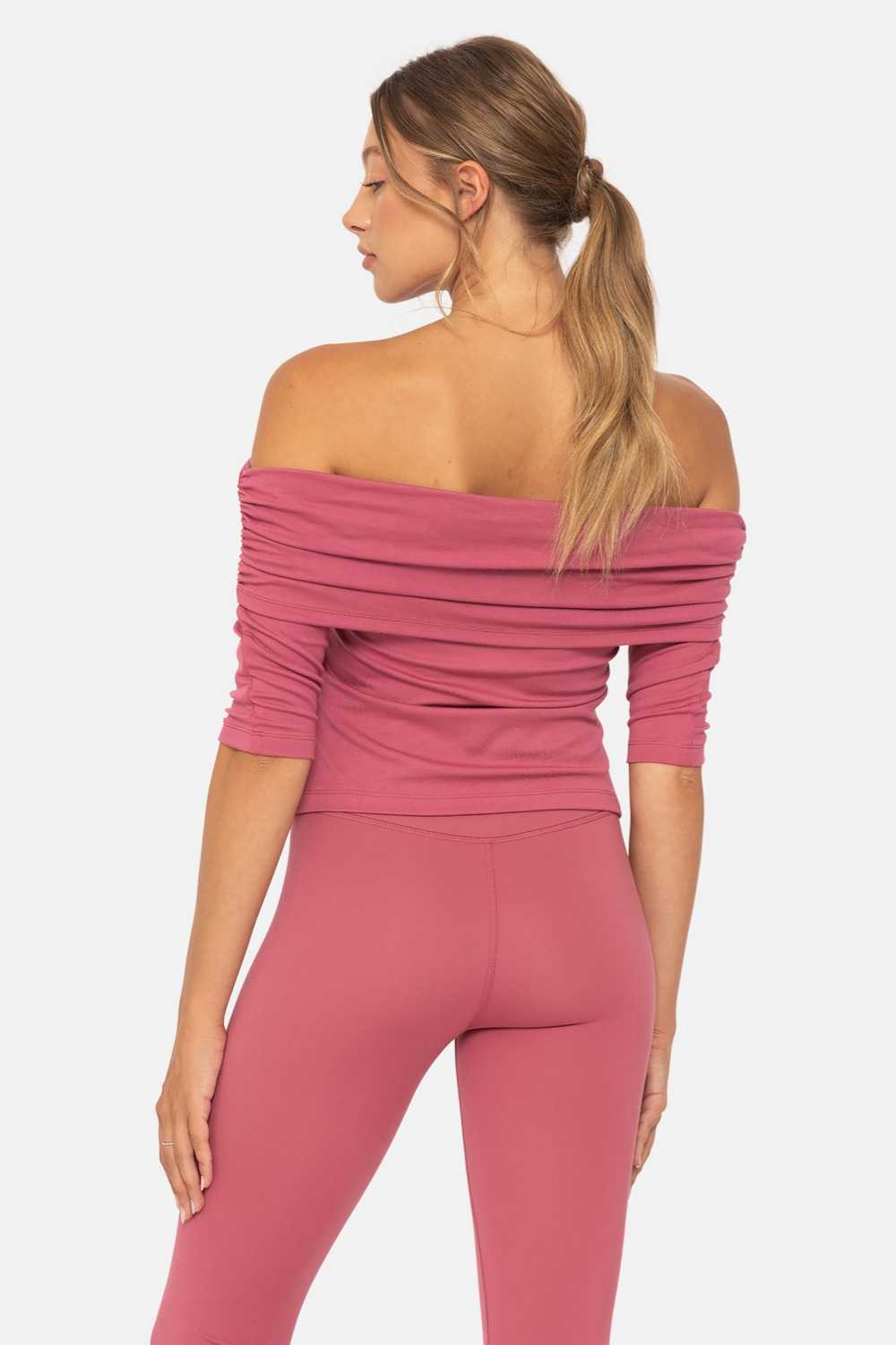 Off the Shoulder Ruched Top Soft magenta