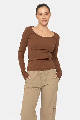 Slim Fit Scoop Neck Long Sleeve Top Cocoa dust