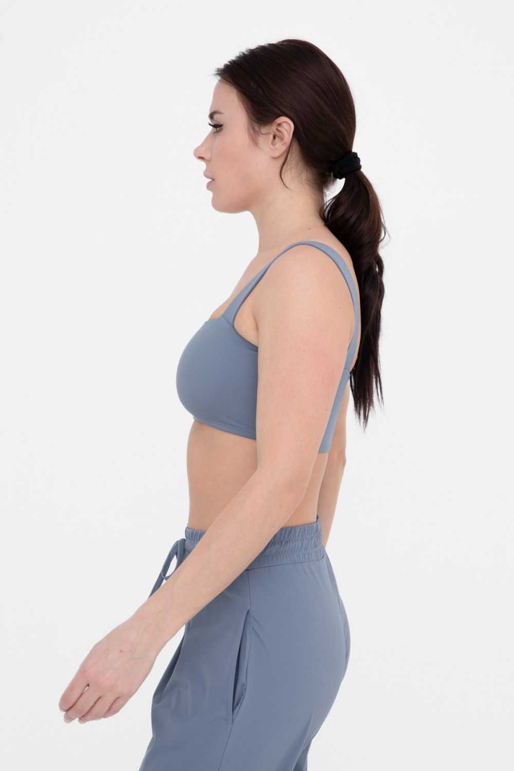 Solid Square Neck Sports Bra