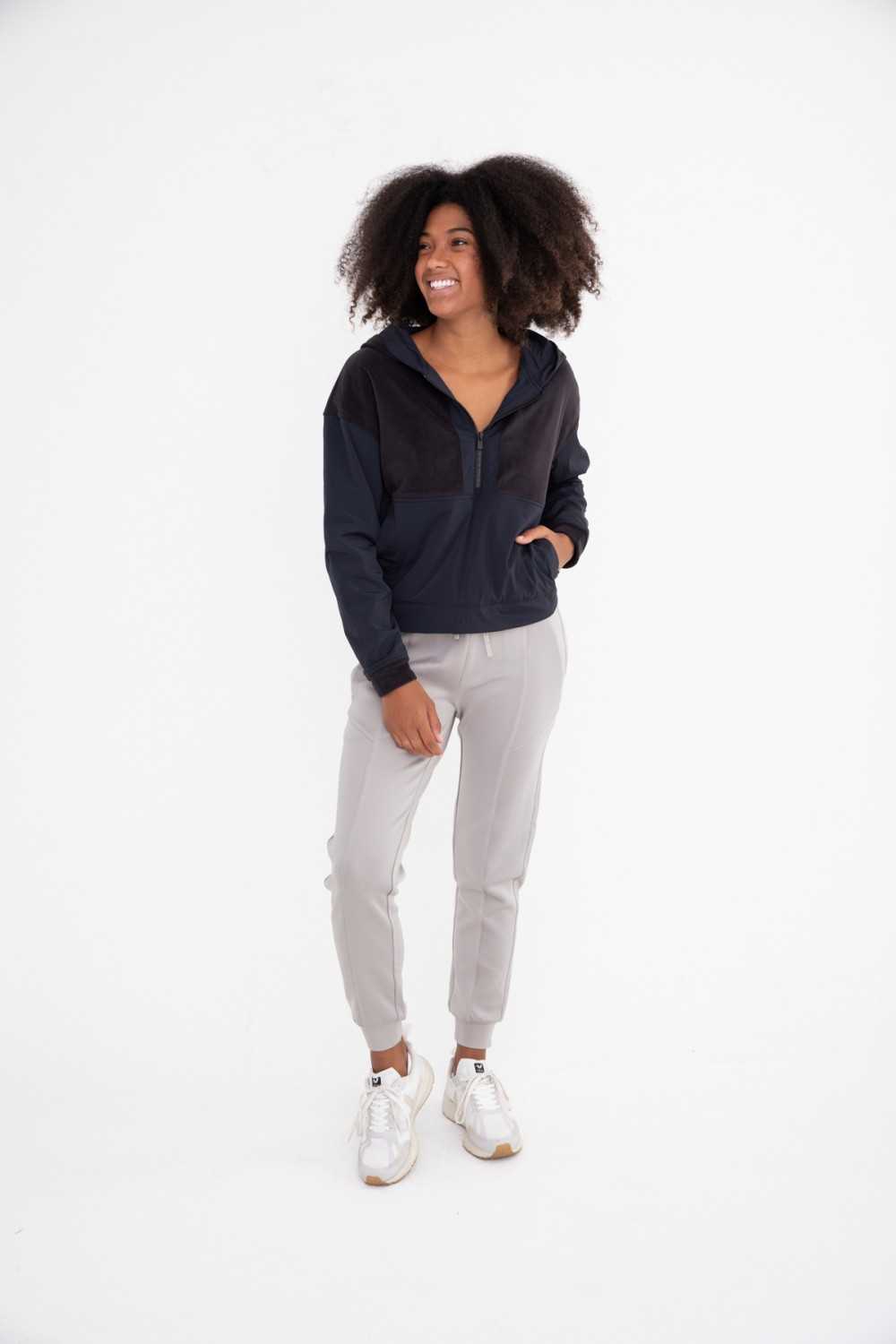 Cuffed Joggers with Zippered Pockets